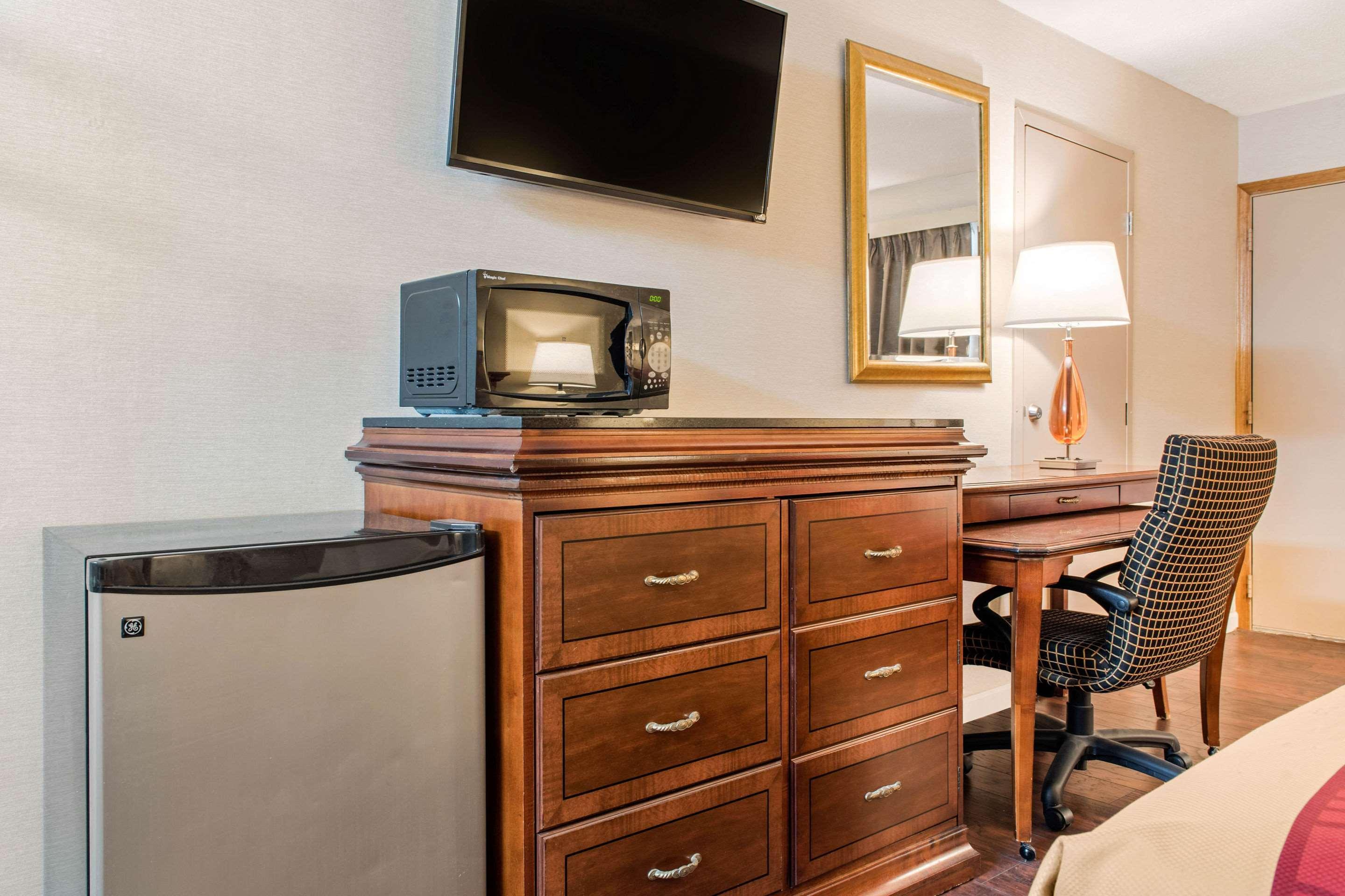 Econo Lodge Holland Eksteriør bilde