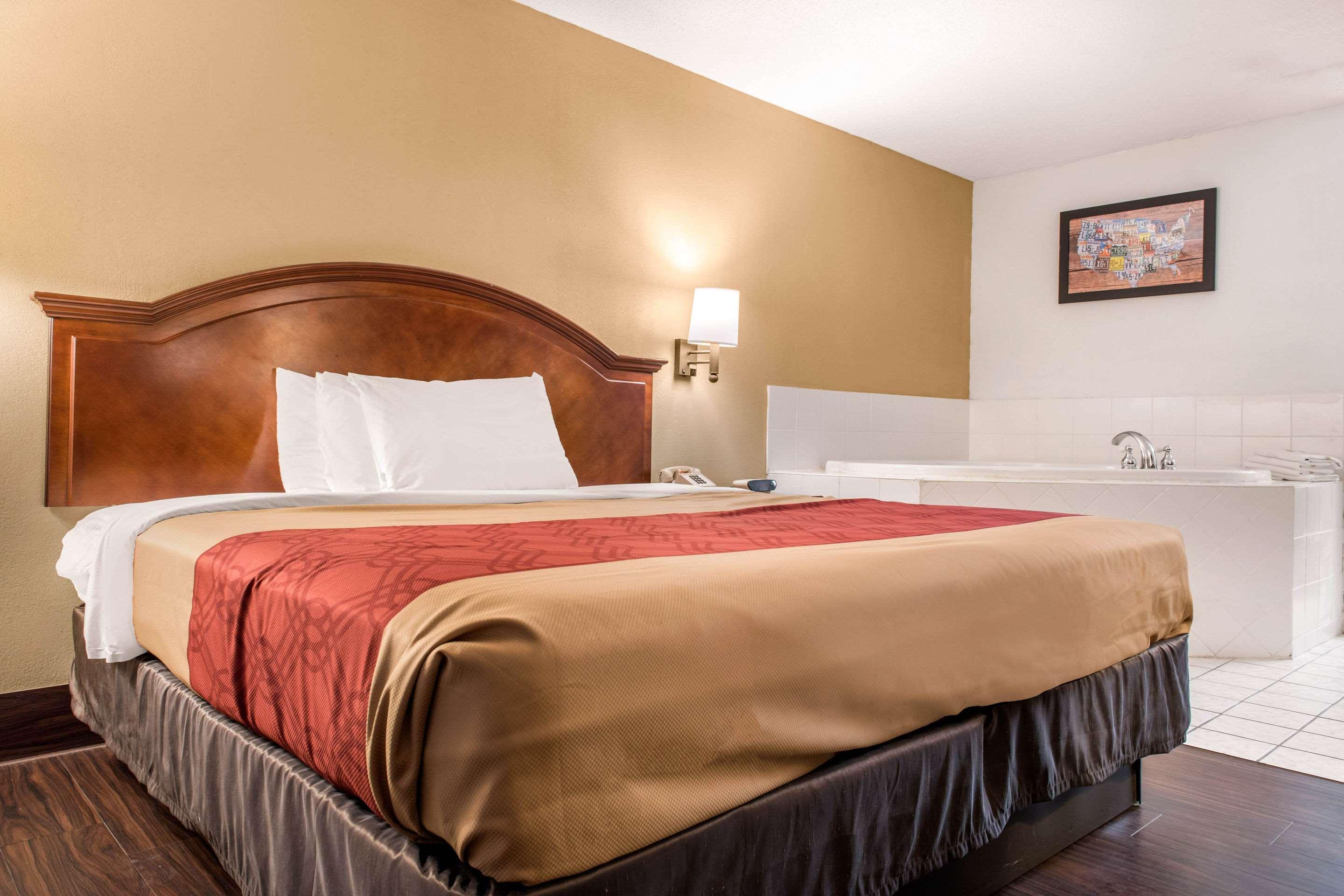 Econo Lodge Holland Eksteriør bilde