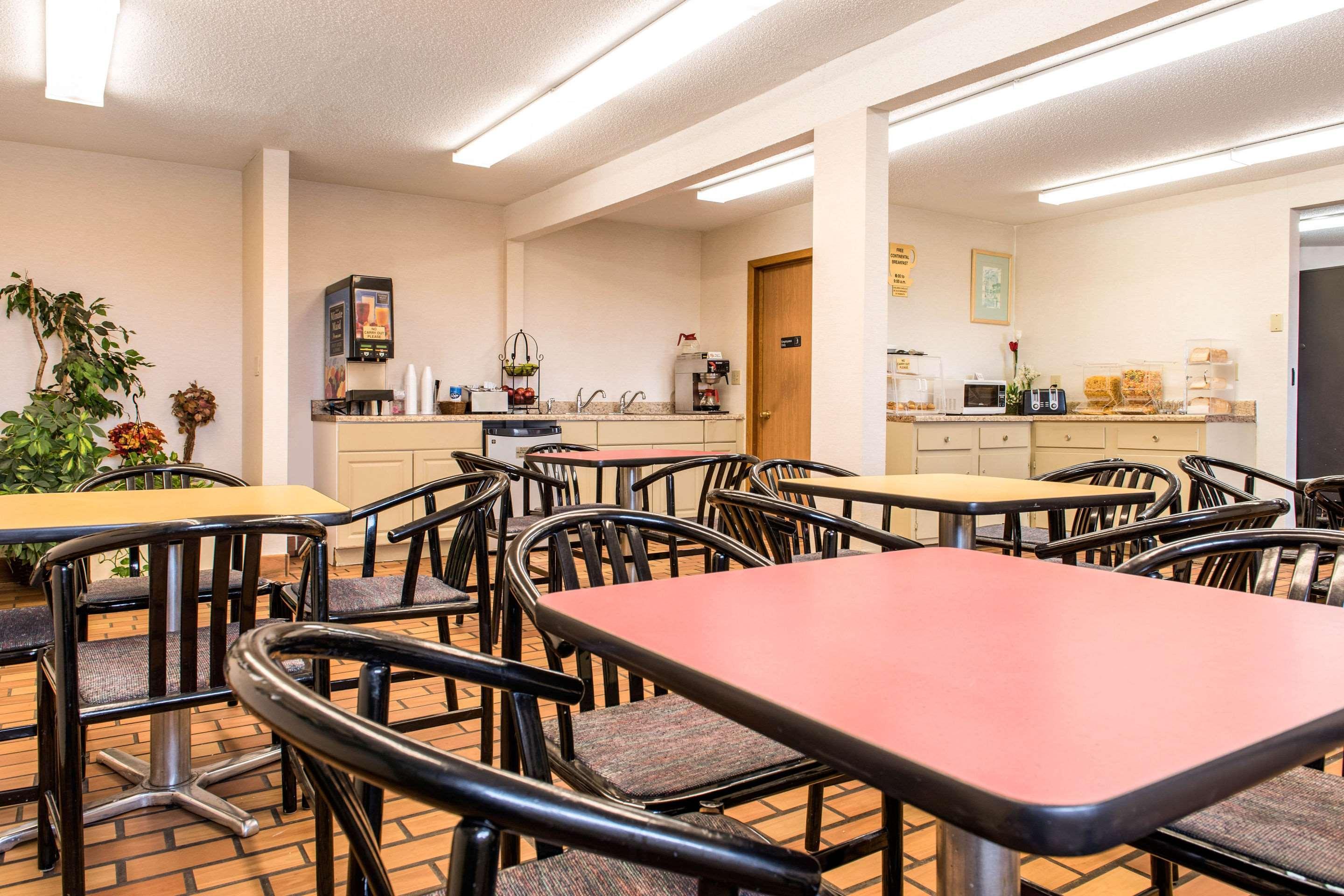Econo Lodge Holland Eksteriør bilde