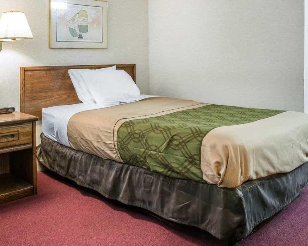 Econo Lodge Holland Eksteriør bilde